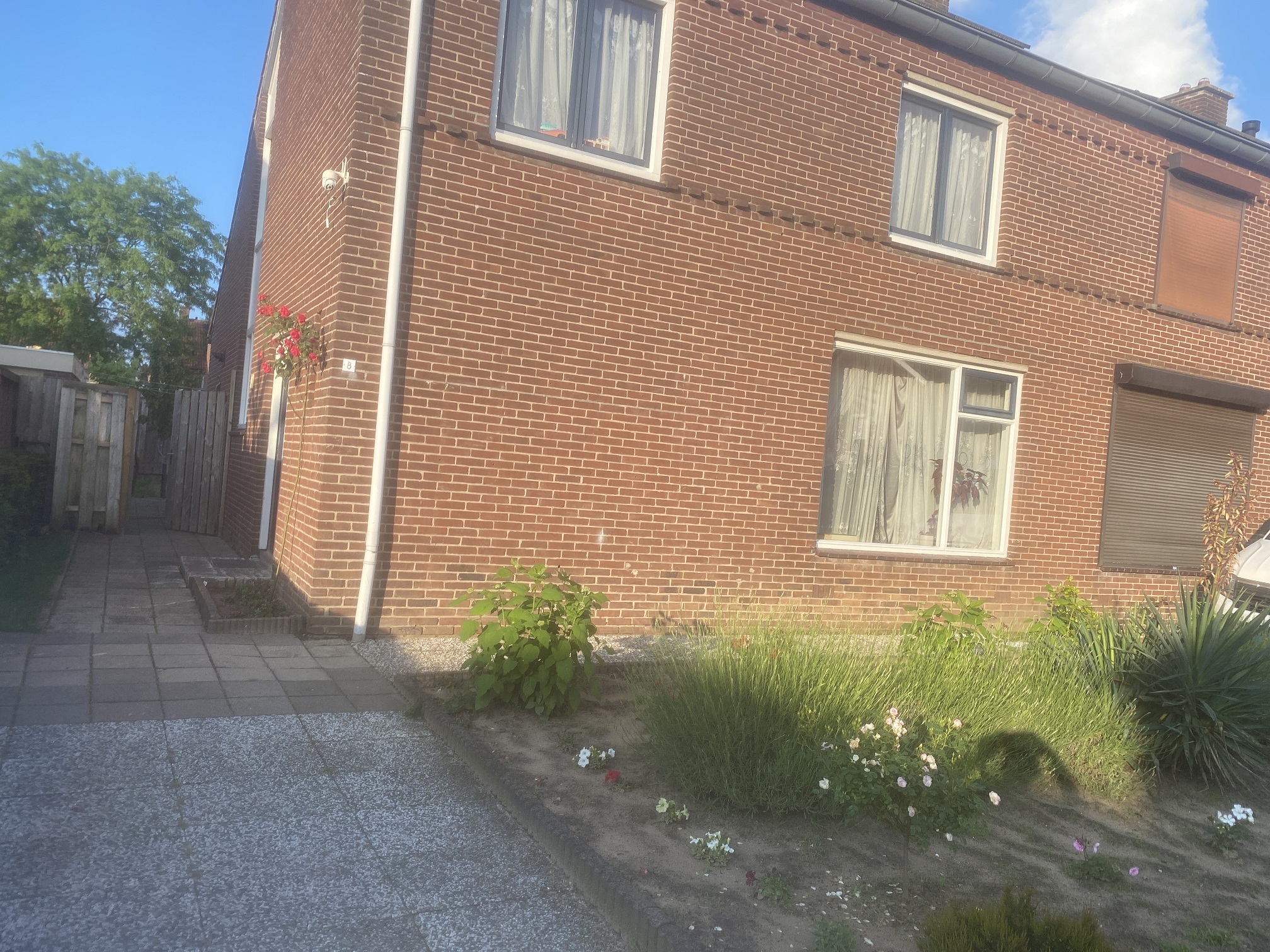 Sint_Petrusstraat_8_Nieuw_Bergen.jpg Sint_Petrusstraat_8_Nieuw_Bergen.jpg